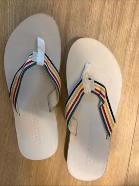 Hudson Bay Teva Sz 8 new women
